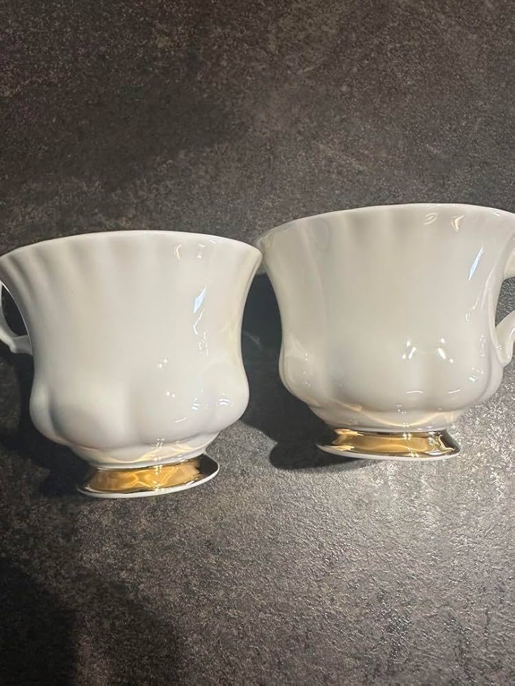 ロイヤルアルバート スープカップ＆ソーサー 2客 ロイヤルアルバート スープカップ＆ソーサー 2客 ROYAL ALBERT
